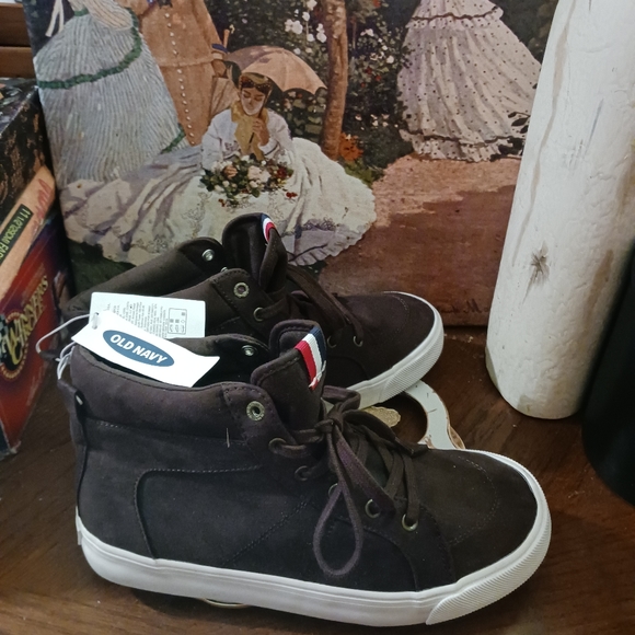👟 👟 Navy Faux Suede Hightop Sneakers 👟 👞NWT!Dark Brown,Nice🎁Gift. 👟 👞 - Picture 11 of 12